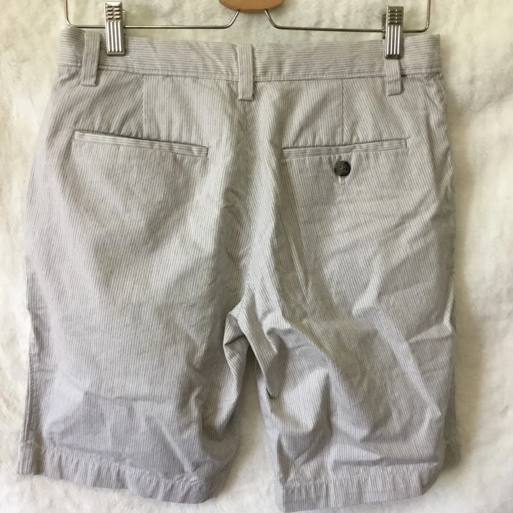 Banana Republic Light Gray Seersucker Aiden Shorts